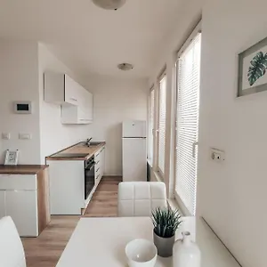  Apartment Studio Sanya Slovenia